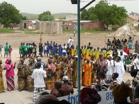  ɓëy Mbooro